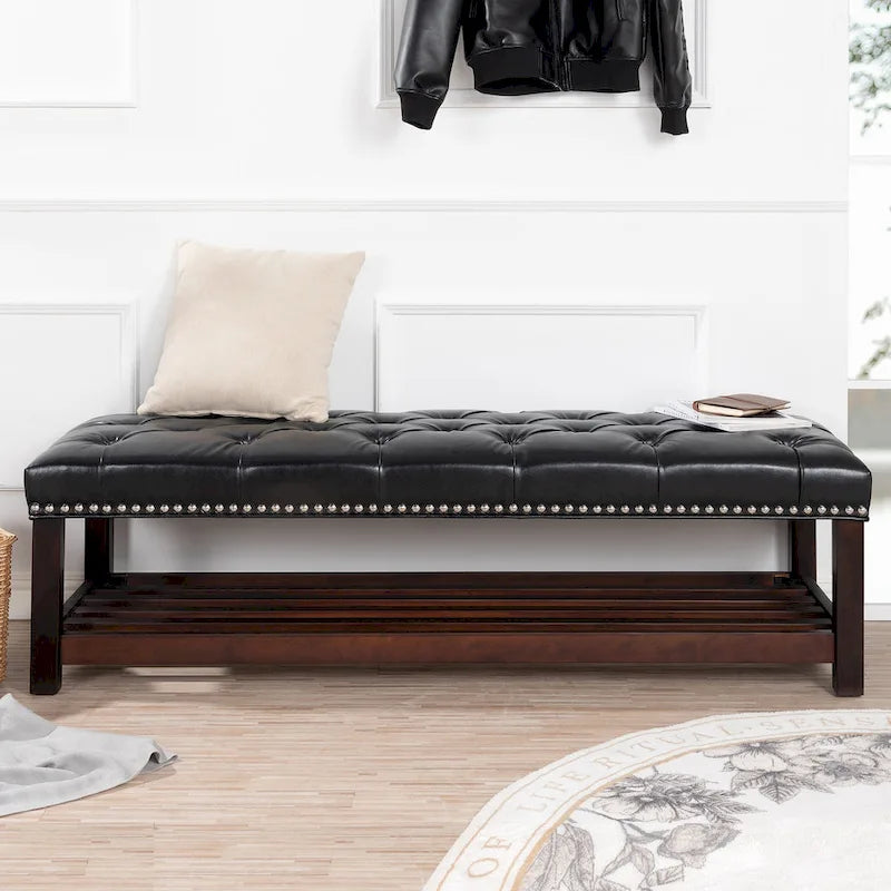 Banc de bout de lit capitonné avec garniture cloutée et étagère de rangement