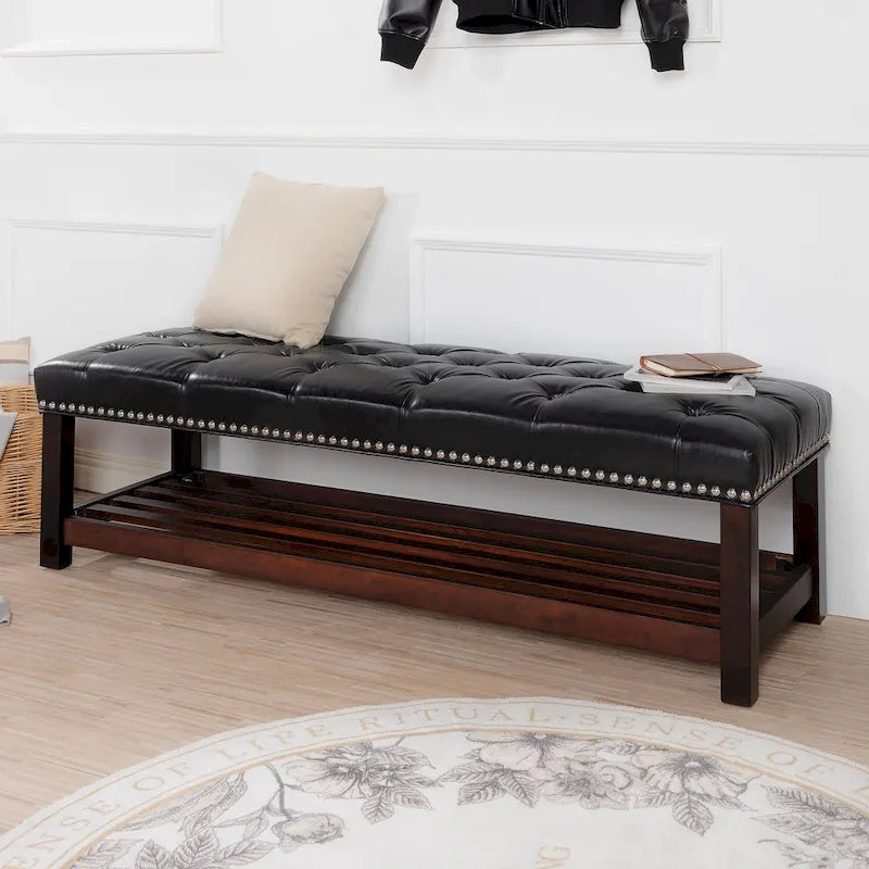 Banc de bout de lit capitonné avec garniture cloutée et étagère de rangement