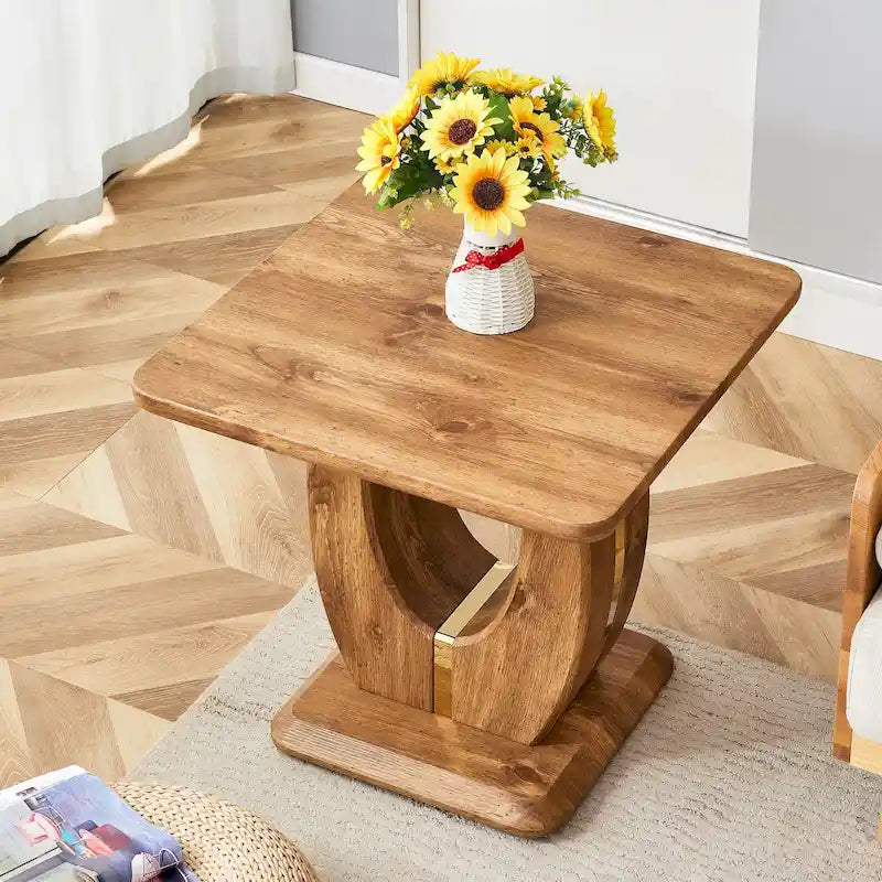 Table basse carrée de 60 cm avec bandes de pieds dorées
