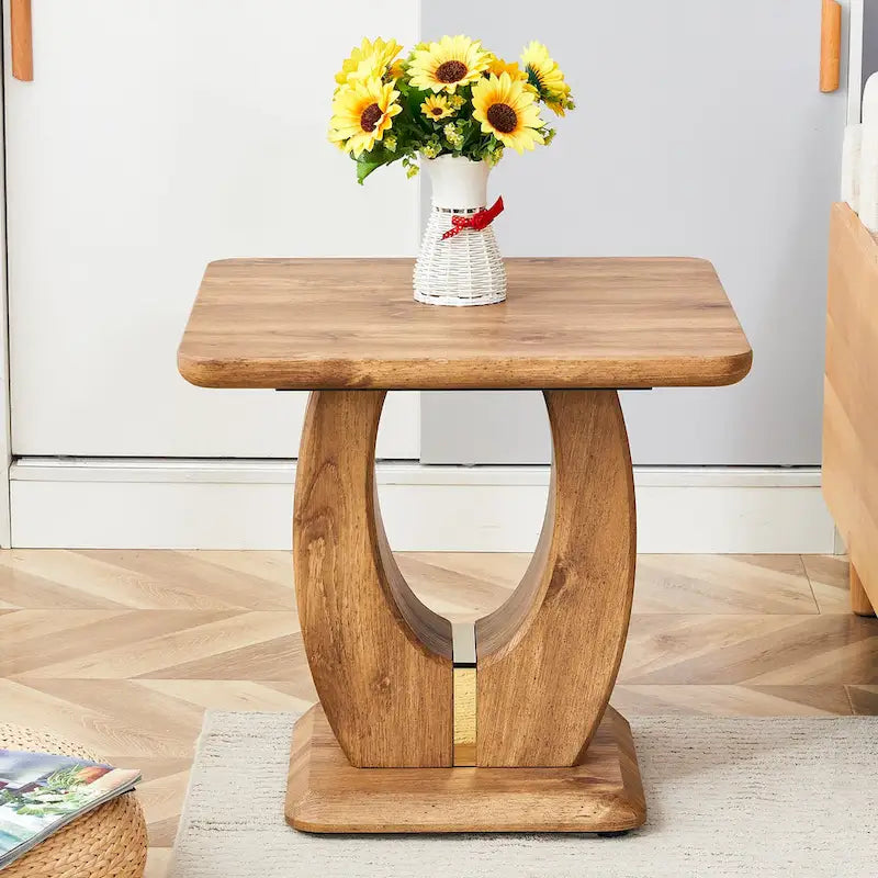 Table basse carrée de 60 cm avec bandes de pieds dorées
