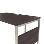 Bureau d'angle 60W x 30D avec pieds en métal