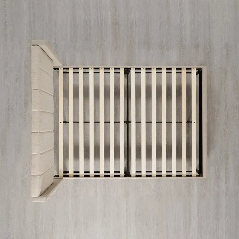 Lit plateforme capitonné avec tête de lit à capitonnage en canaux