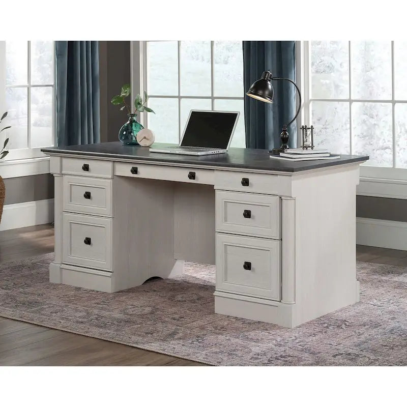 Bureau de direction avec grande surface de travail