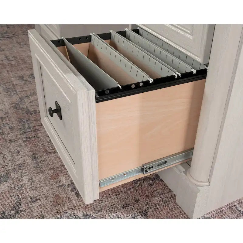 Bureau de direction avec grande surface de travail