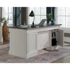 Bureau de direction avec grande surface de travail